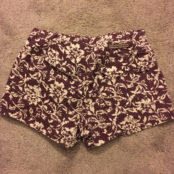 ♻️DONATED♻️ Sz 6 Abercrombie Shorts - Picture 4 of 8